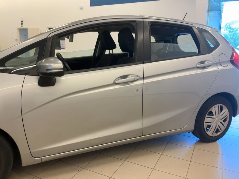 Honda Jazz 1.3 i-VTEC Trend — zdjęcie 4