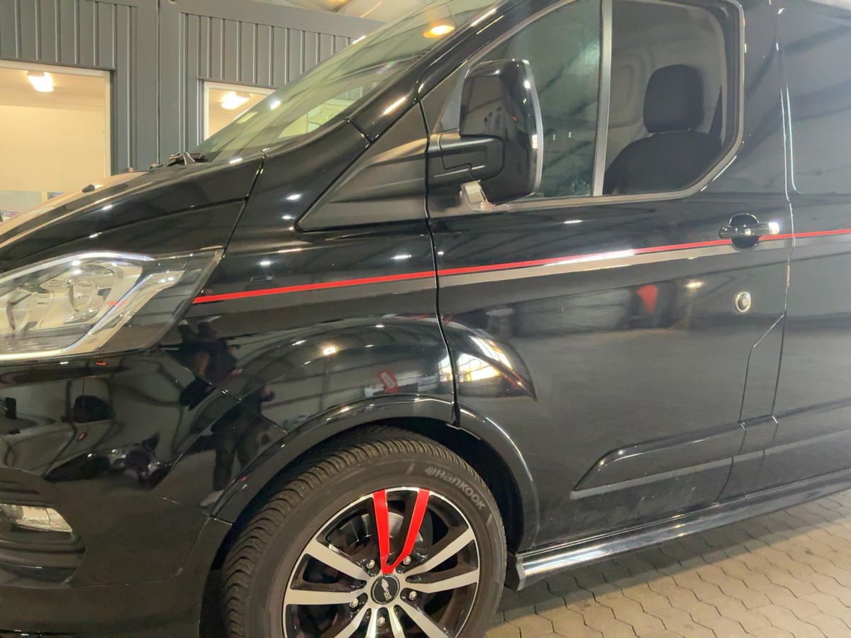 Ford Tourneo Custom 2.0 TDCi 320 L1 Tourneo Sport