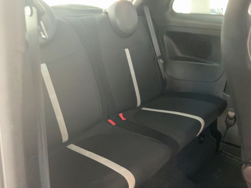 Abarth 500 1.4 Turbo Custom — zdjęcie 14