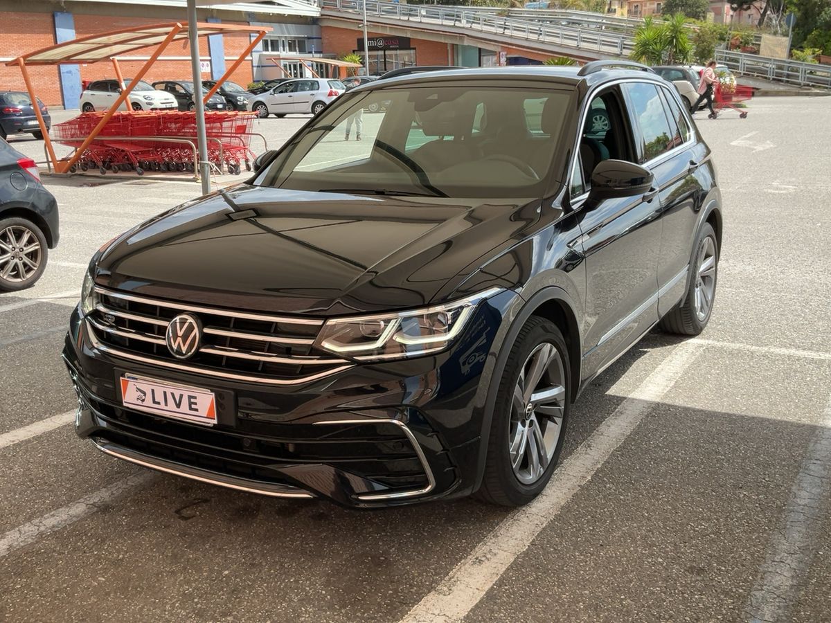 Volkswagen Tiguan 2023 — photo 1