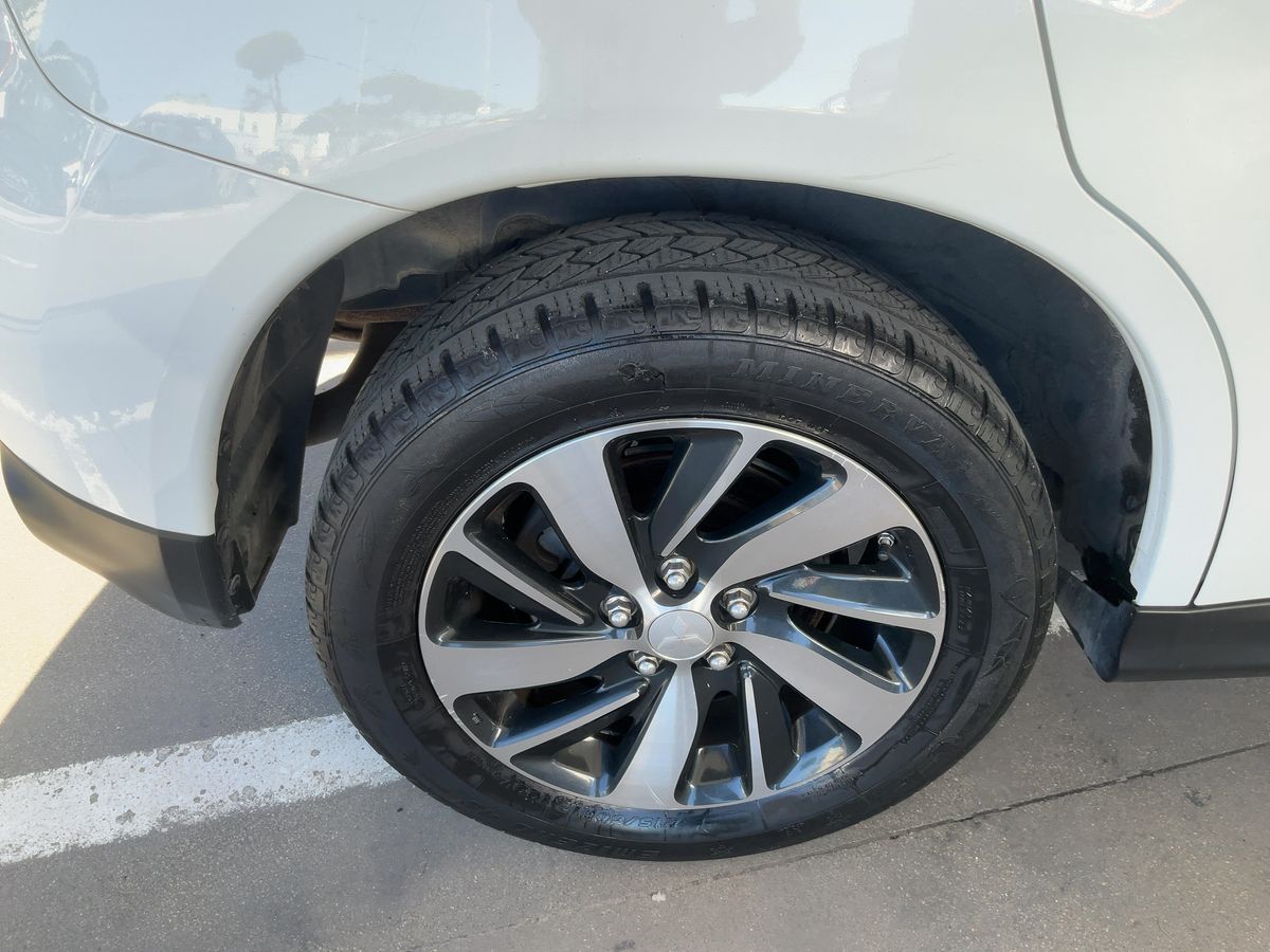 Mitsubishi ASX 2014 — photo 10