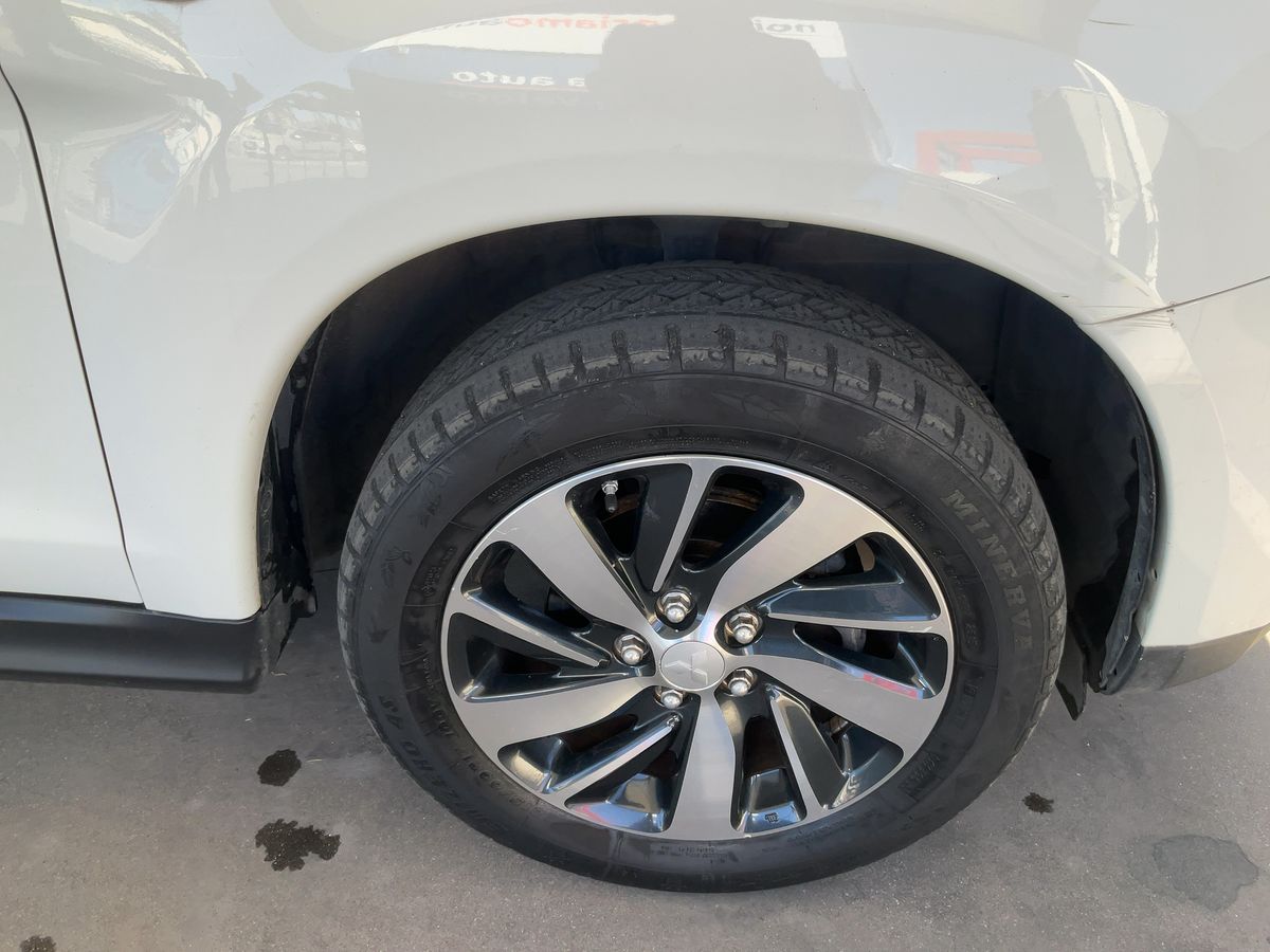 Mitsubishi ASX 2014 — photo 12