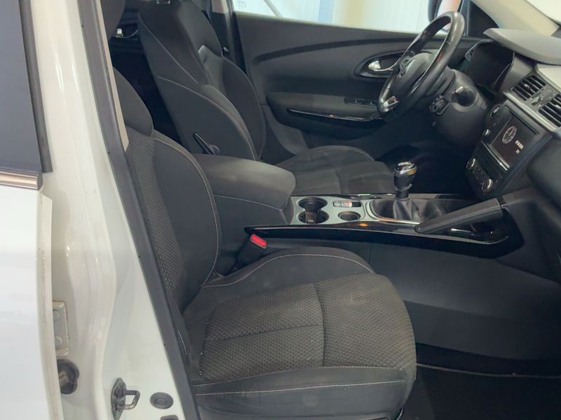 Renault Kadjar 1.5 dCi Energy Business Edition — zdjęcie 11