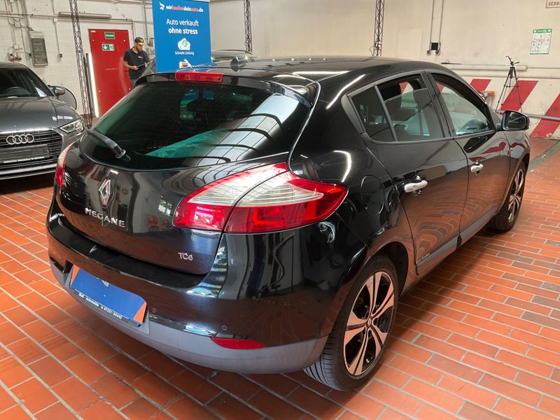 Renault Megane 1.4 TCe BOSE Edition — zdjęcie 2