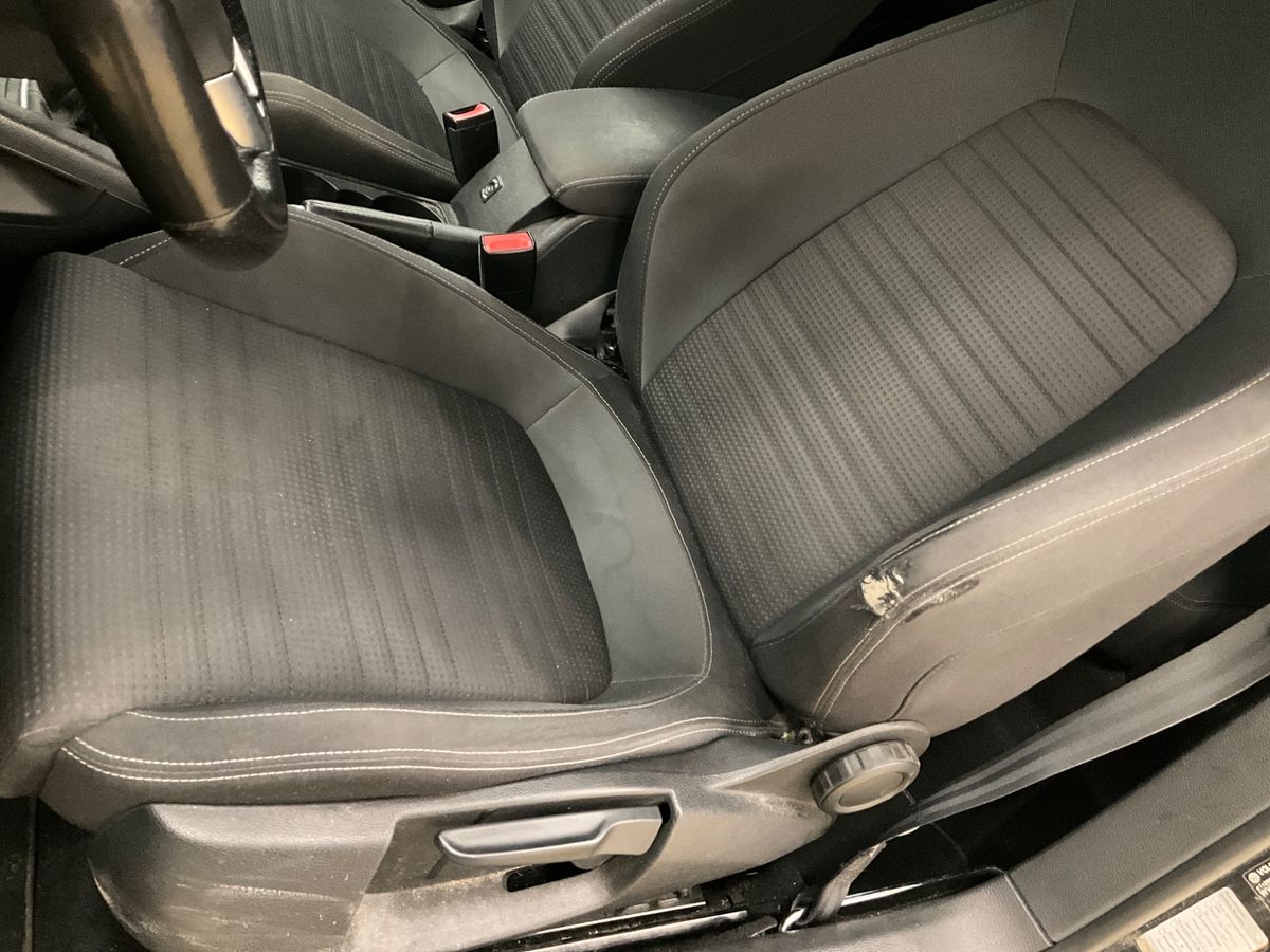 Volkswagen Scirocco 2010 — photo 31