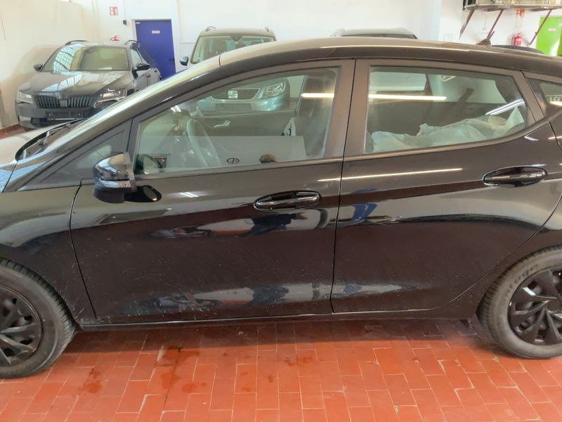 Ford Fiesta 1.1 Trend 2019 – снимка 4
