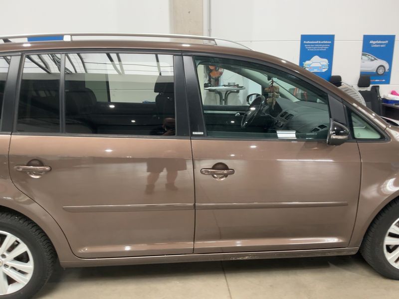 Volkswagen Touran 1.6 TDI Style 2011 – снимка 10
