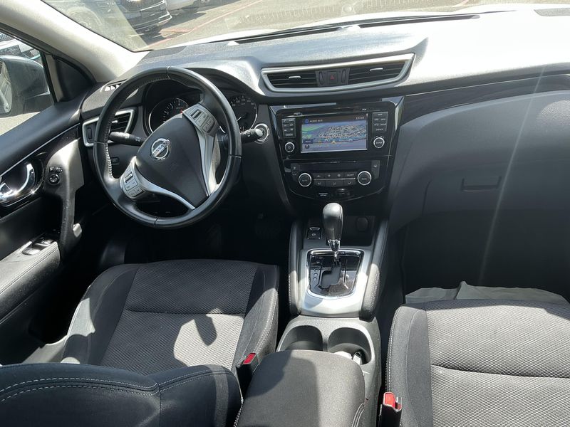 Nissan Qashqai 1.2 360 2015 – снимка 17