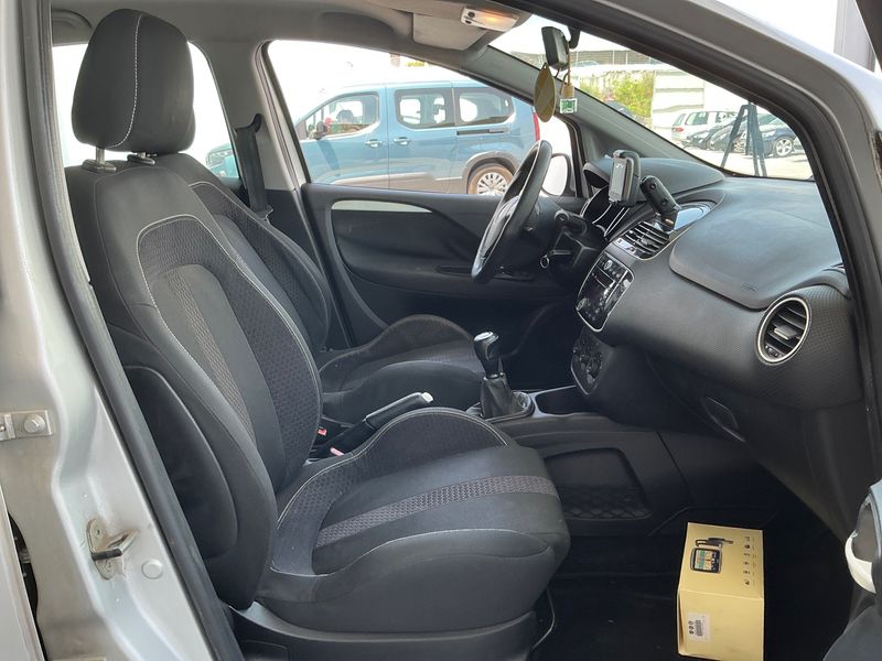 Fiat Punto Evo 1.3 M-Jet Sport — zdjęcie 11