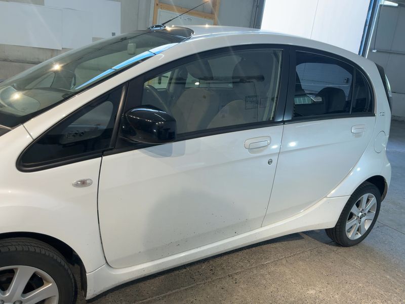 Citroen C-Zero electric drive 50 kW Tendance — zdjęcie 4