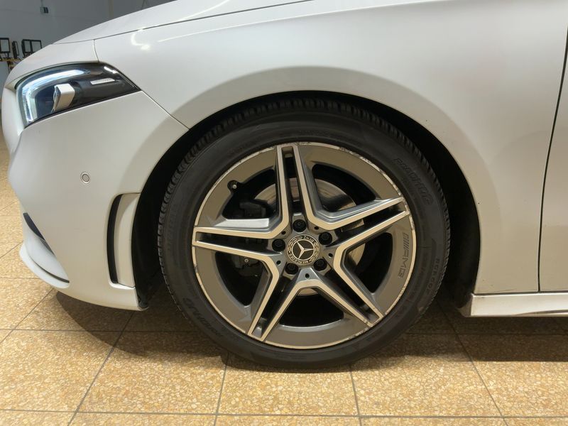 Mercedes-Benz A-Klasse A 200 d AMG Line 2020 – снимка 3