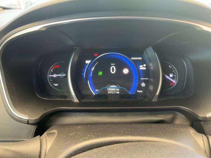 Renault Talisman 1.6 dCi Energy Initiale Paris — zdjęcie 13
