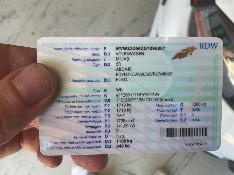 Volkswagen Polo 1.8 TSI GTI BlueMotion Tech — zdjęcie 15