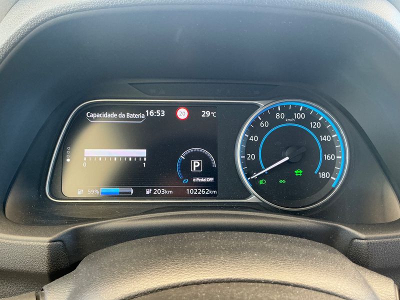 Nissan Leaf electric drive 160 kW e+ N-Connecta — zdjęcie 13