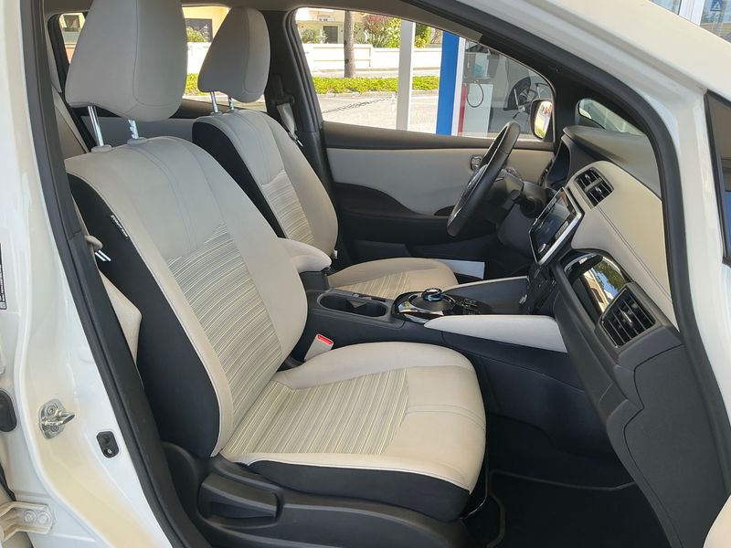 Nissan Leaf electric drive 160 kW e+ N-Connecta — zdjęcie 11