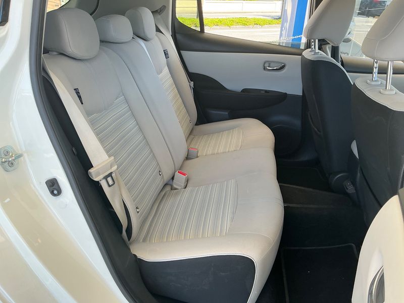 Nissan Leaf electric drive 160 kW e+ N-Connecta — zdjęcie 14