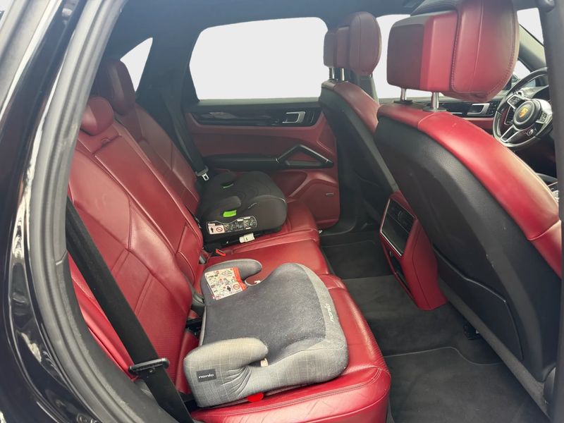 Porsche Cayenne E-Hybrid — zdjęcie 14