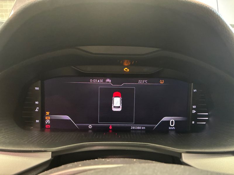 Skoda Kamiq 1.0 TSI Ambition — zdjęcie 12