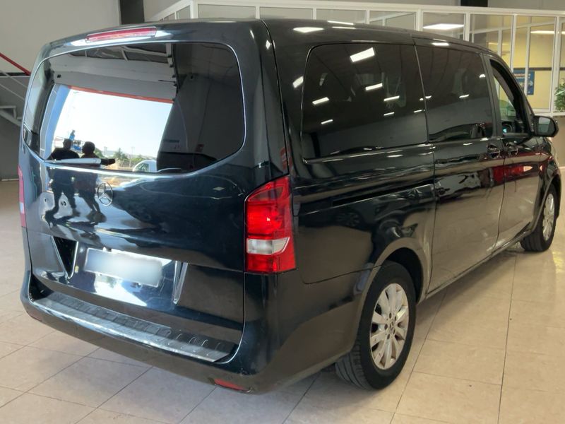Mercedes-Benz V-Klasse V 220 d lang — zdjęcie 6