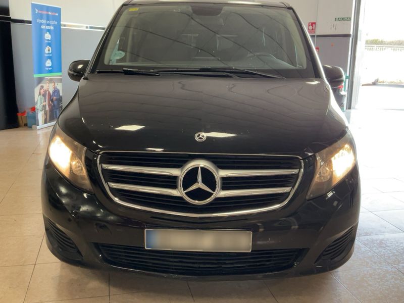 Mercedes-Benz V-Klasse V 220 d lang — zdjęcie 9