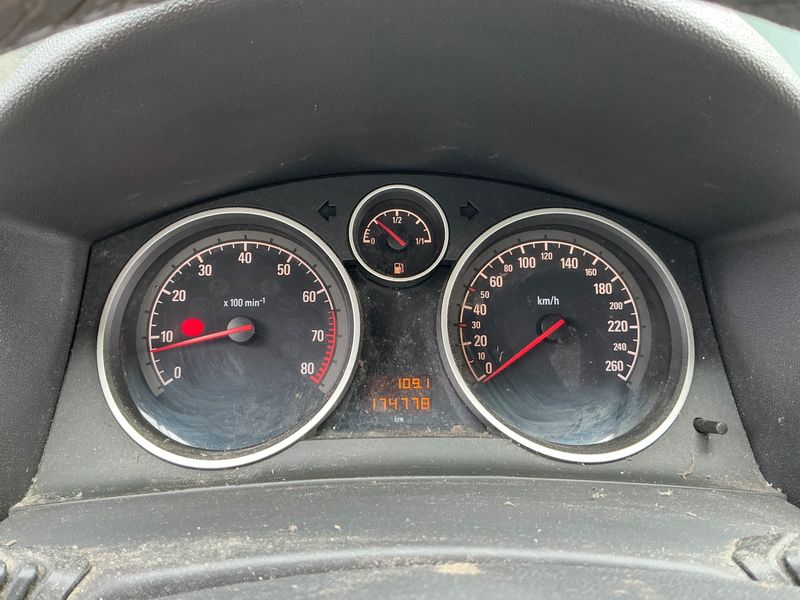 Opel Astra 1.4 Innovation 2008 – снимка 4