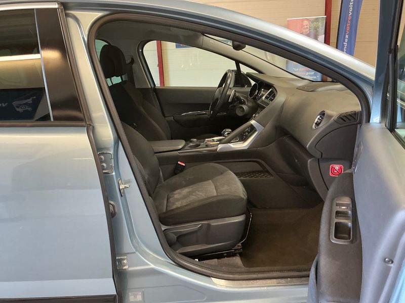 Peugeot 3008 2.0 HDi Hybrid4 Limited Edition — zdjęcie 3