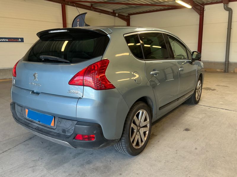 Peugeot 3008 2.0 HDi Hybrid4 Limited Edition — zdjęcie 2