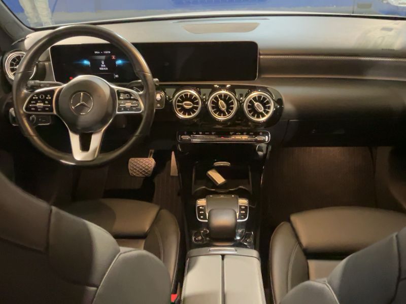 Mercedes-Benz A-Klasse A 180 d — zdjęcie 12