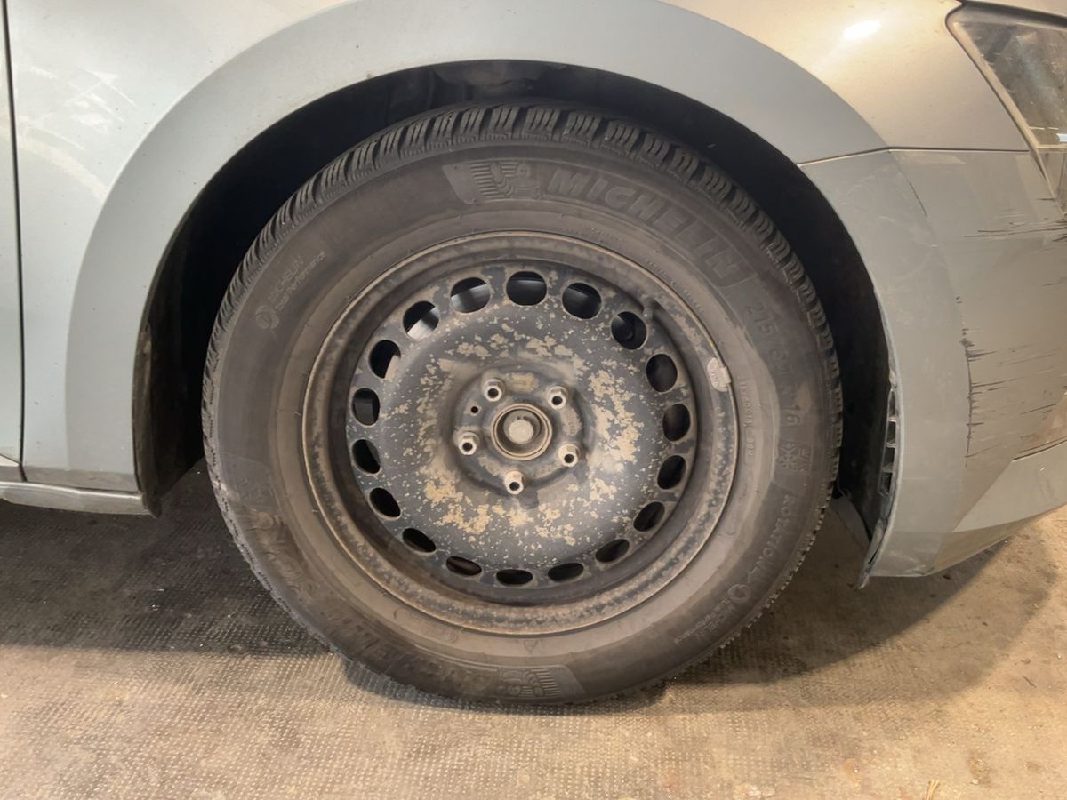 Skoda Superb 2019 — photo 12
