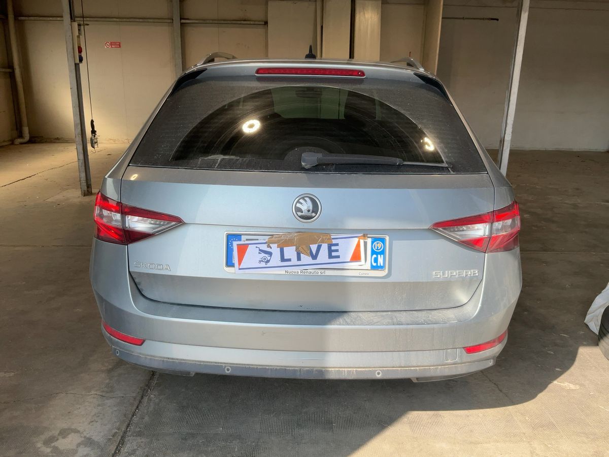 Skoda Superb 2019 — photo 8