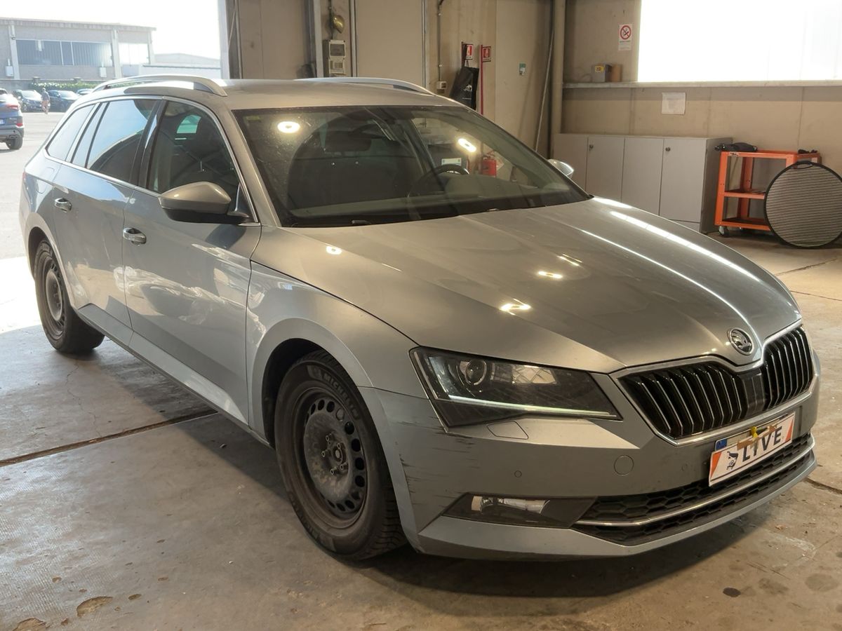Skoda Superb 2019 — photo 13