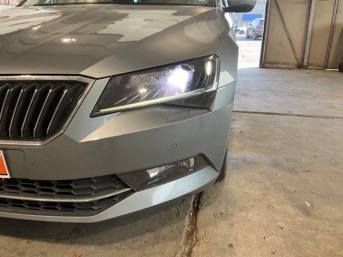 Skoda Superb 2019 — photo 45