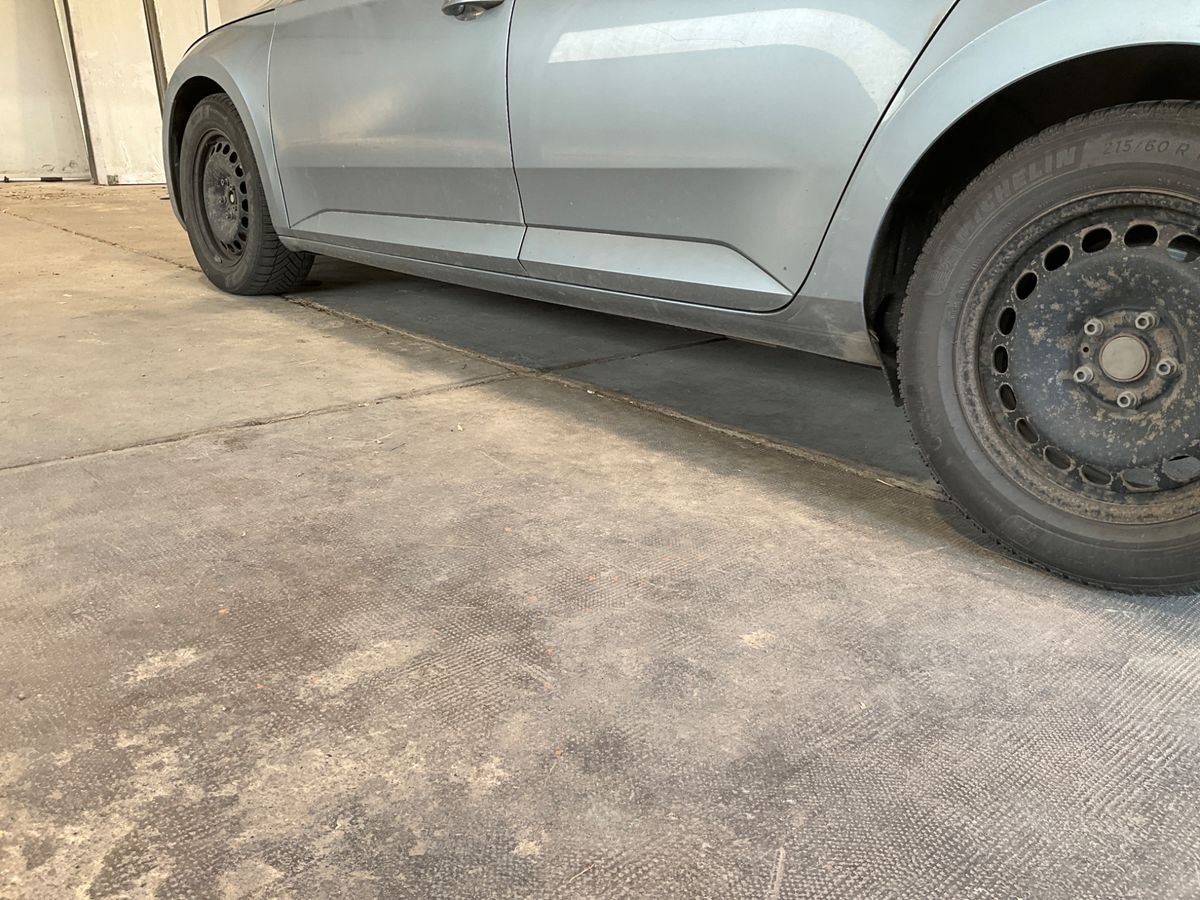 Skoda Superb 2019 — photo 34