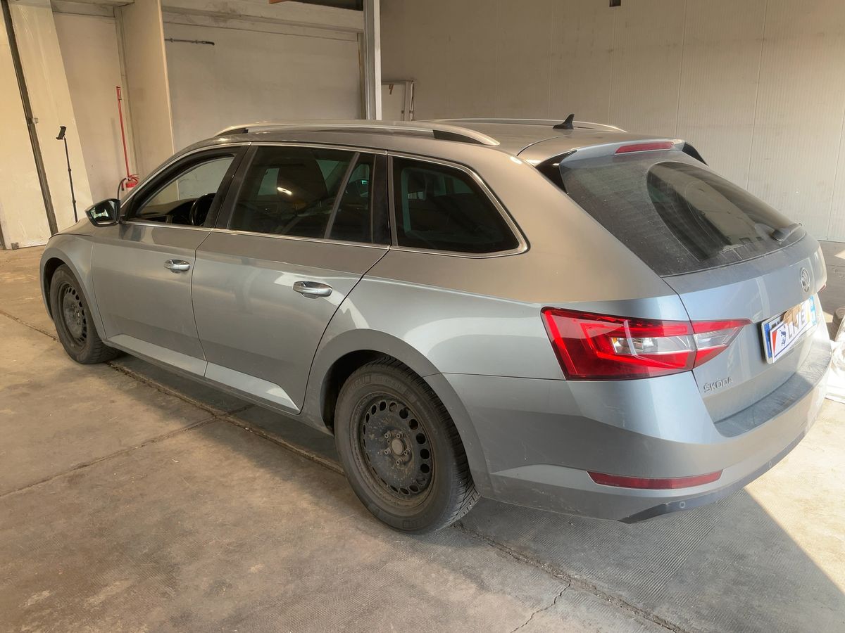 Skoda Superb 2019 — photo 7