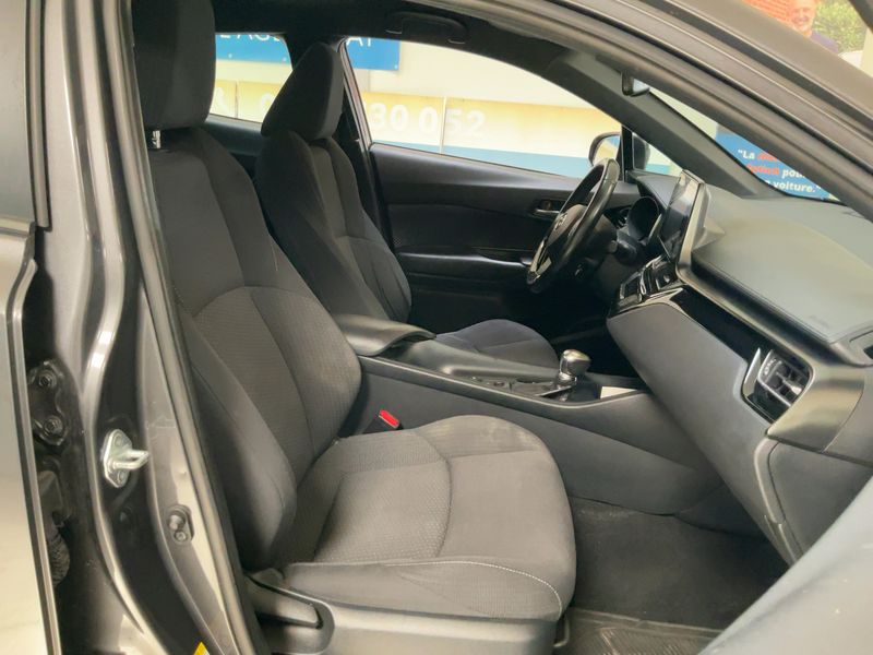 Toyota C-HR 1.8 Hybrid Dynamic 2017 – снимка 16