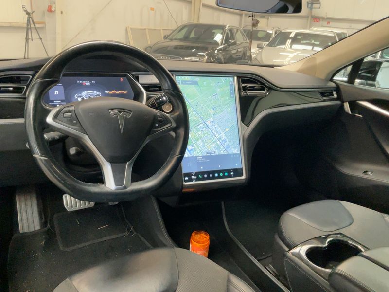 Tesla Model S P85 Performance — zdjęcie 12