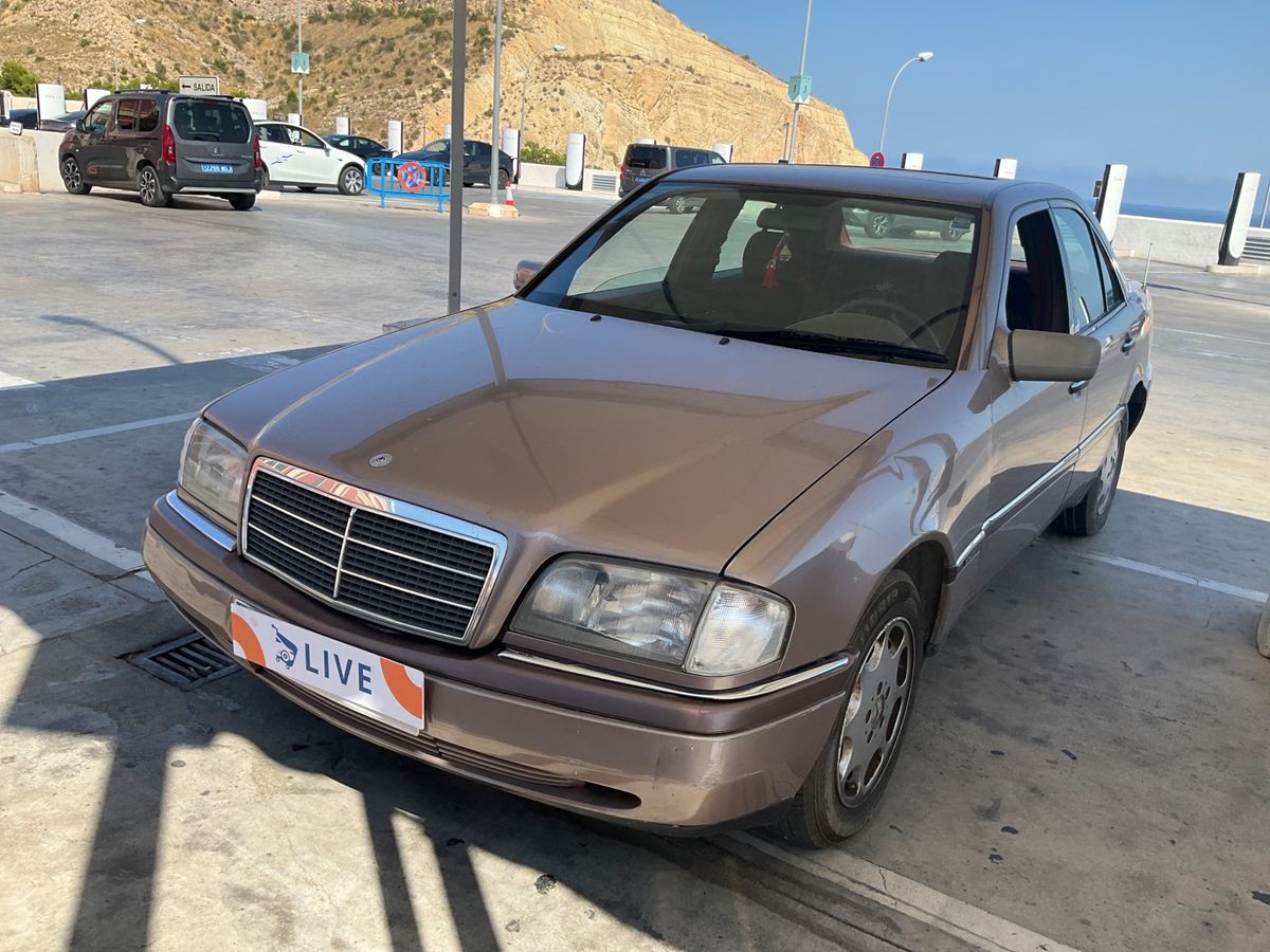 Mercedes-Benz C-Klasse 1994 — photo 1
