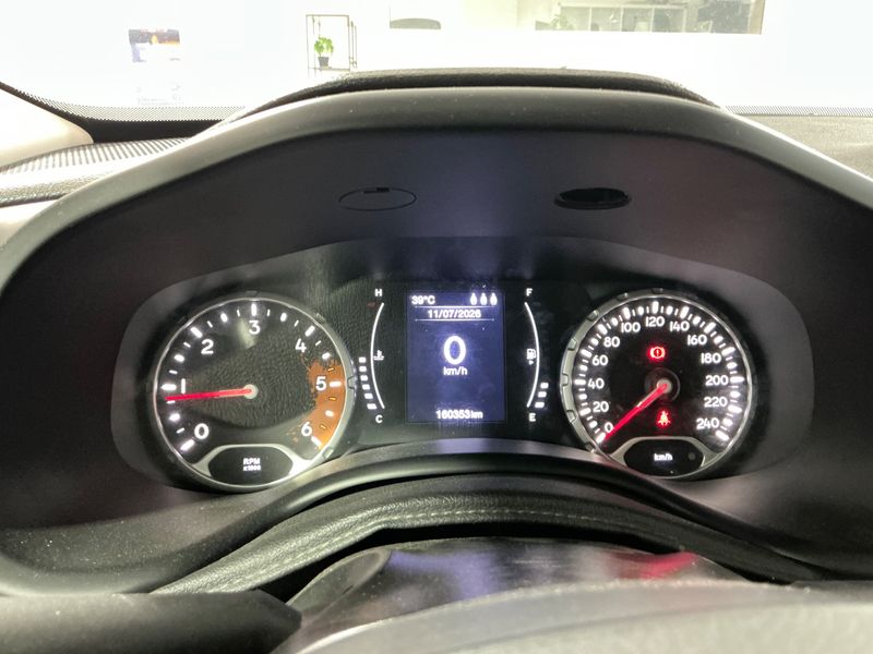 Jeep Renegade 2.0 M-Jet Longitude 4WD 2017 – снимка 18