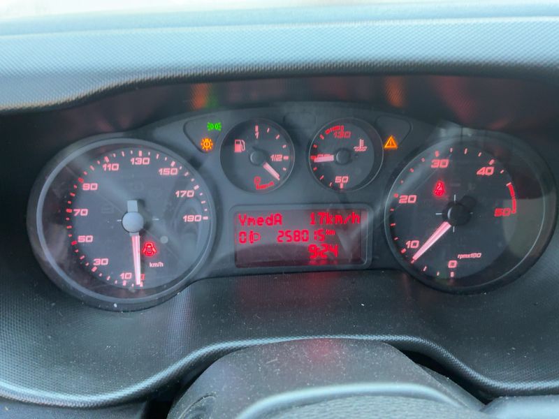 Iveco Daily 2.3 Diesel GKa 35 S V Radstand 3520 L — zdjęcie 13