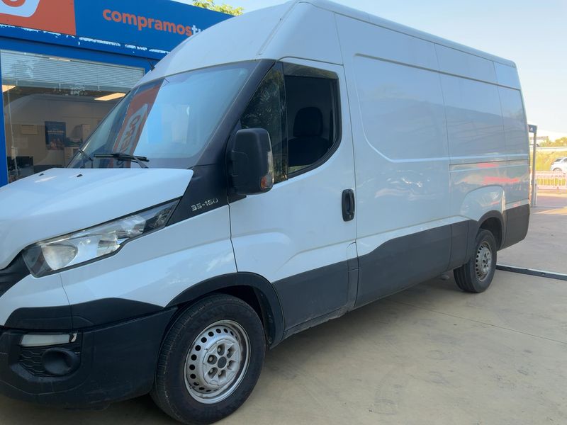 Iveco Daily 2.3 Diesel GKa 35 S V Radstand 3520 L — zdjęcie 2