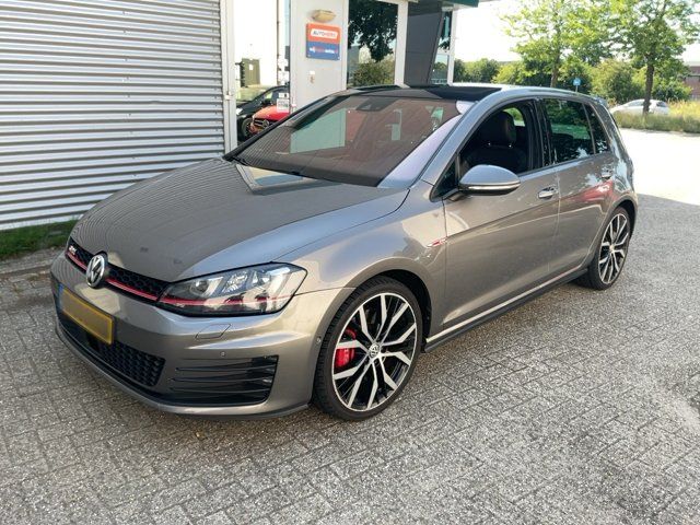Volkswagen Golf 2014