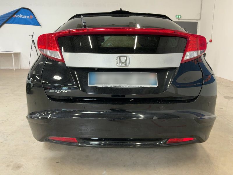Honda Civic 2.2 DTEC I-DTEC Exclusive Navi — zdjęcie 5