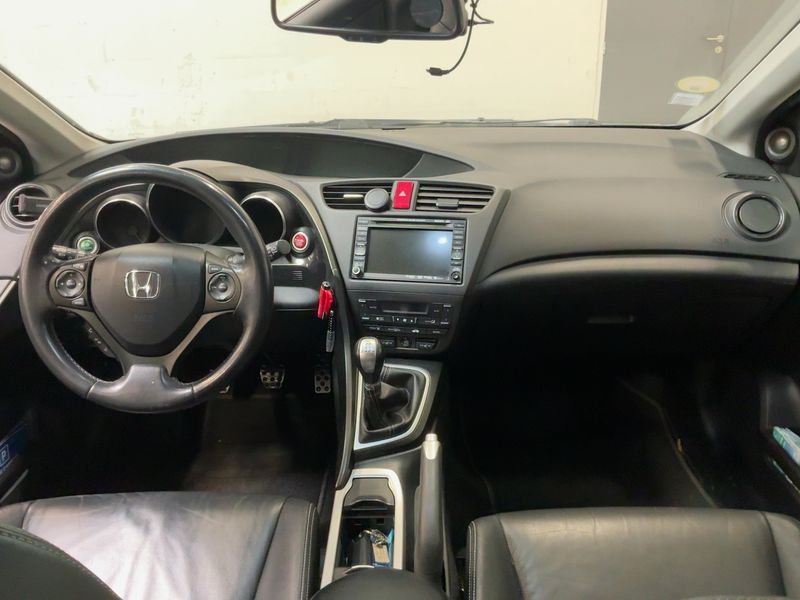 Honda Civic 2.2 DTEC I-DTEC Exclusive Navi — zdjęcie 12