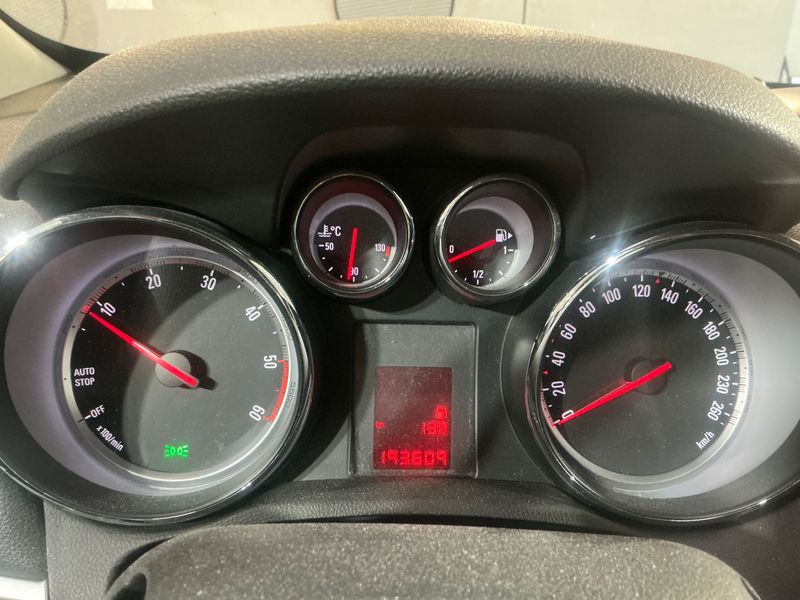 Opel Mokka 1.7 CDTI Ego ecoFlex — zdjęcie 13