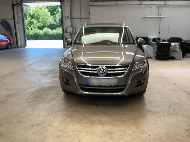 Volkswagen Tiguan 2.0 TDI Team BlueMotion Tech — zdjęcie 9