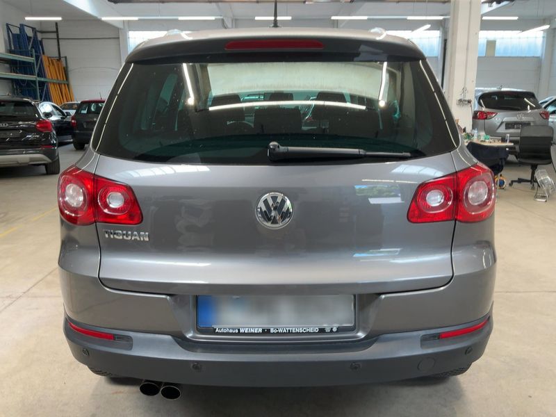 Volkswagen Tiguan 2.0 TDI Team BlueMotion Tech — zdjęcie 5