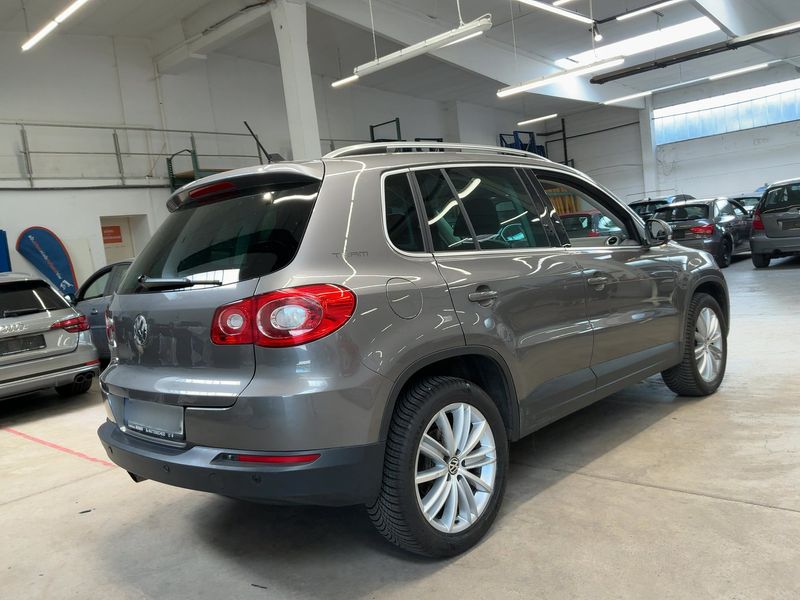 Volkswagen Tiguan 2.0 TDI Team BlueMotion Tech — zdjęcie 6