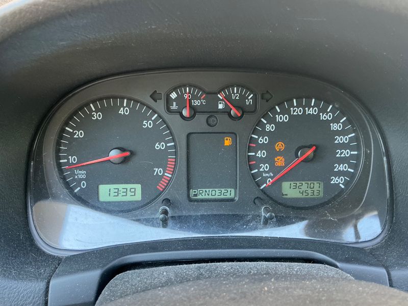 Volkswagen Golf IV 1.6 Edition — zdjęcie 4