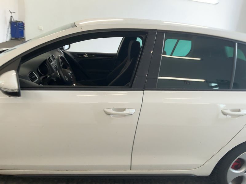 Volkswagen Golf VI 2.0 TSI GTI 2011 – снимка 4