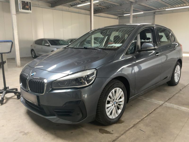 BMW 2er 218i Active Tourer Advantage — zdjęcie 2